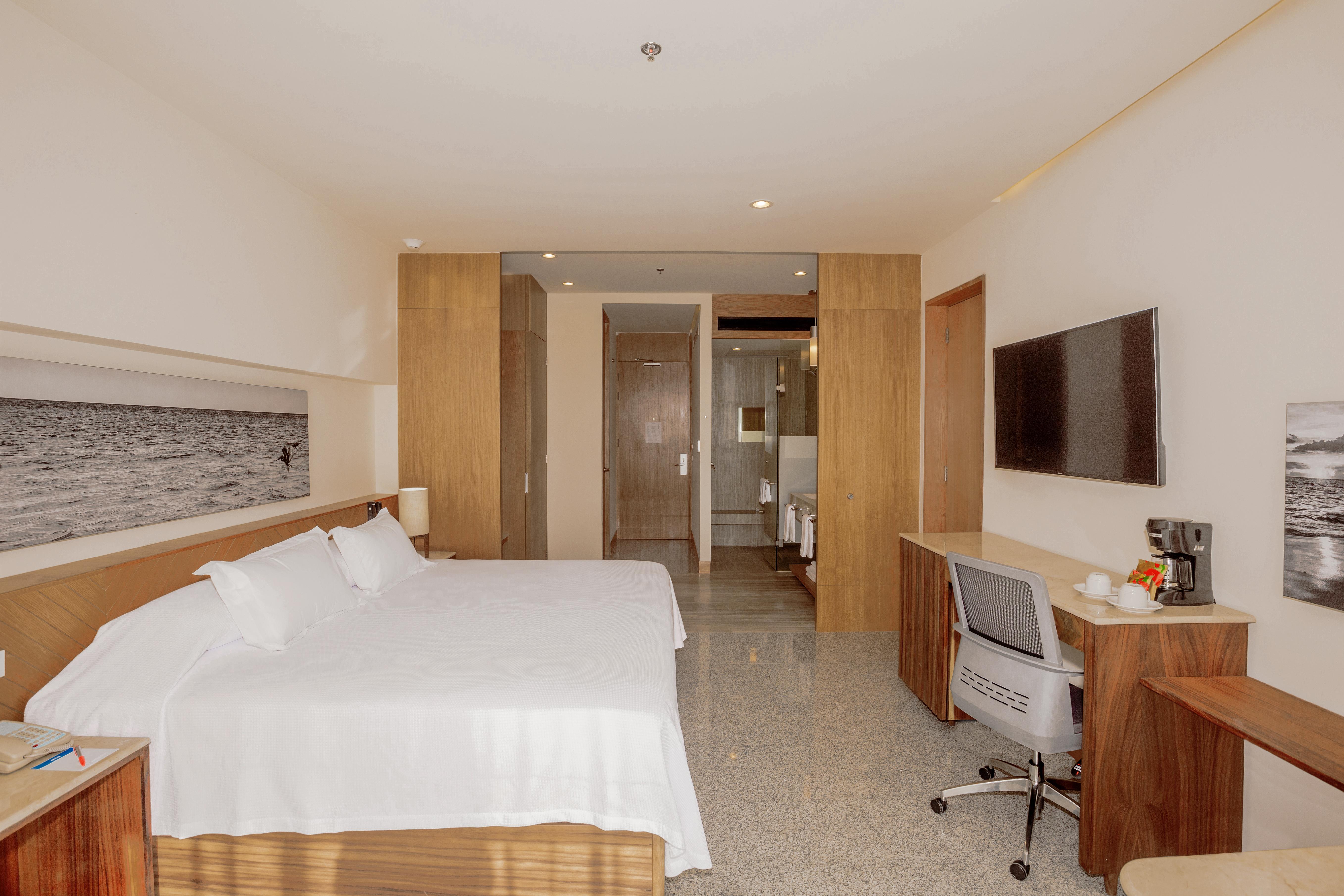 Hotel Mio Vallarta Unique & Different- Adults Only Puerto Vallarta Eksteriør bilde A room at the hotel