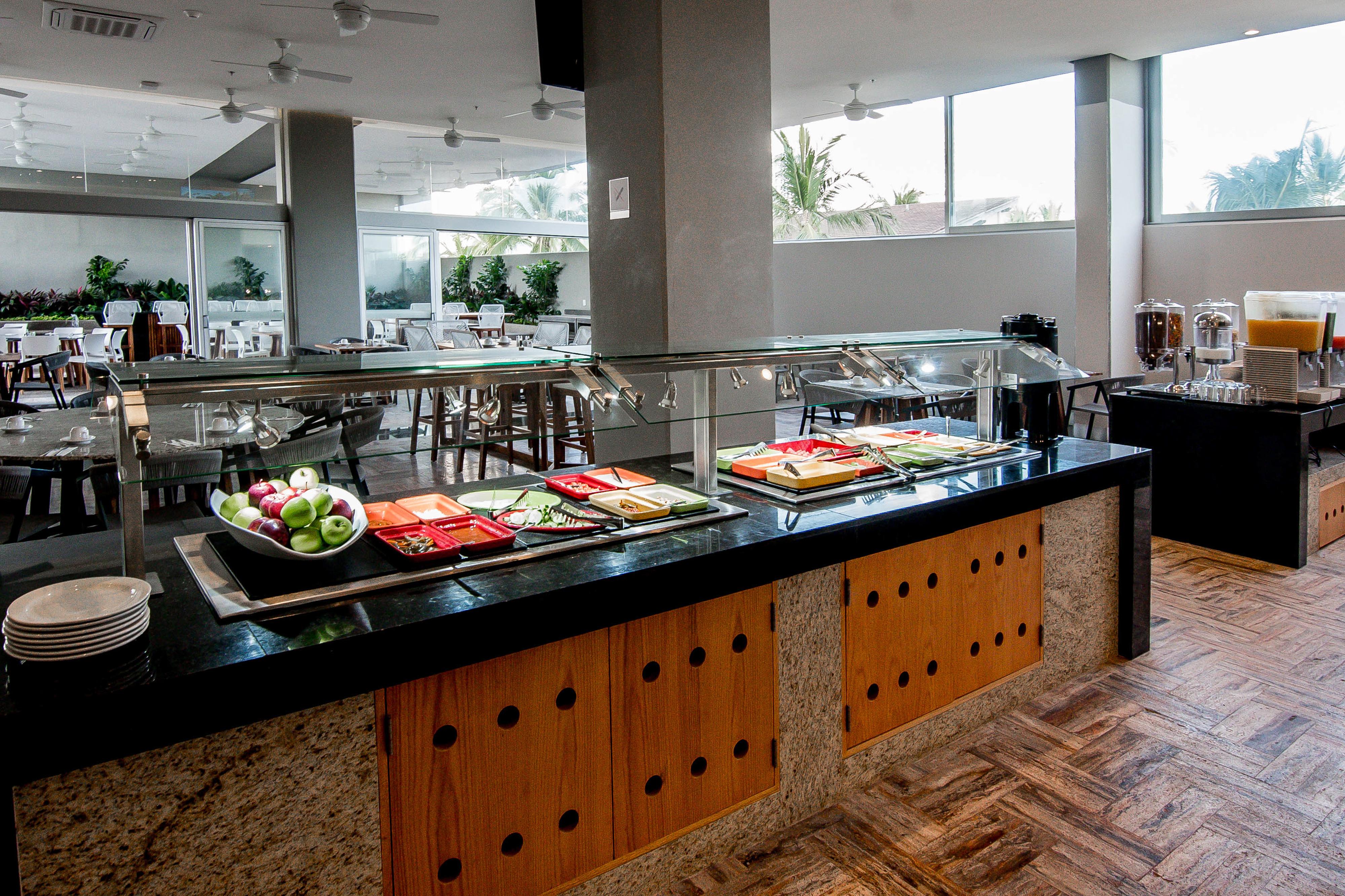 Hotel Mio Vallarta Unique & Different- Adults Only Puerto Vallarta Eksteriør bilde A buffet at a hotel